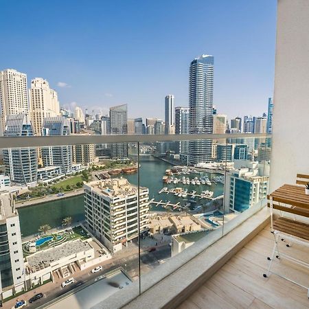 Fam Living - Marina Marvel - Studio Apartment With Breathtaking Views In Studio One Tower 두바이 외부 사진